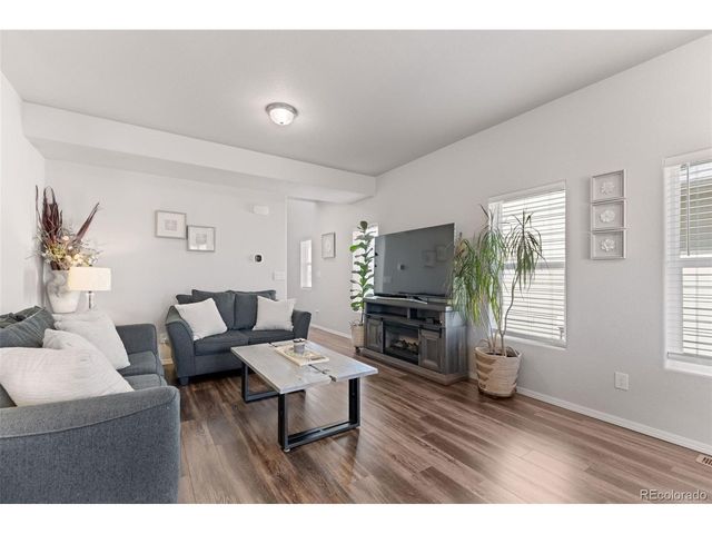 3768 Vineyard Cir, Colorado Springs, CO 80922