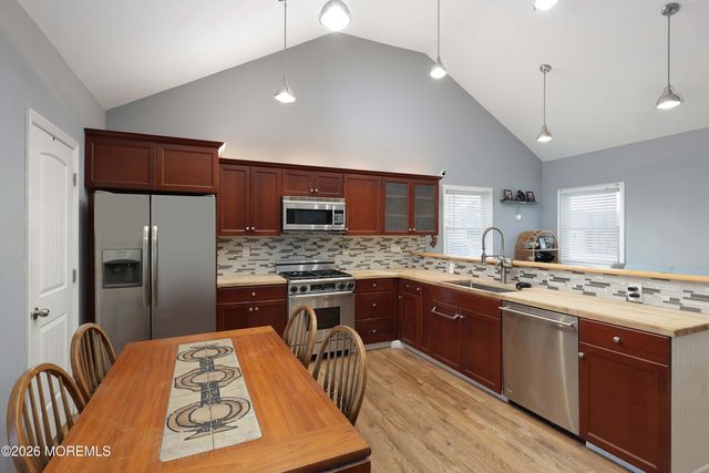 24 W Point Pleasant Avenue, Ocean Gate, NJ 08740