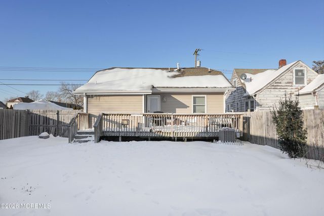 24 W Point Pleasant Avenue, Ocean Gate, NJ 08740