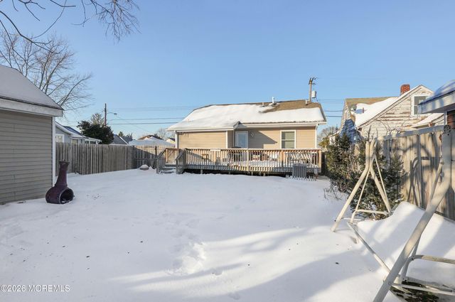 24 W Point Pleasant Avenue, Ocean Gate, NJ 08740