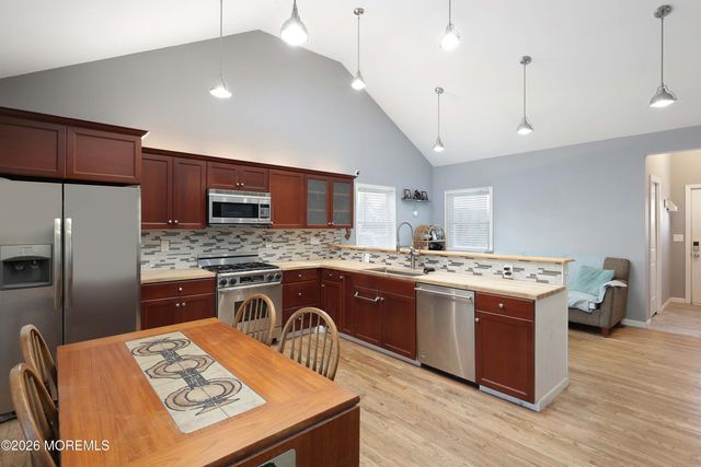 24 W Point Pleasant Avenue, Ocean Gate, NJ 08740