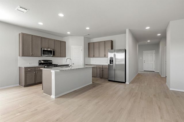 130 Keltic DR, Kyle, TX 78640