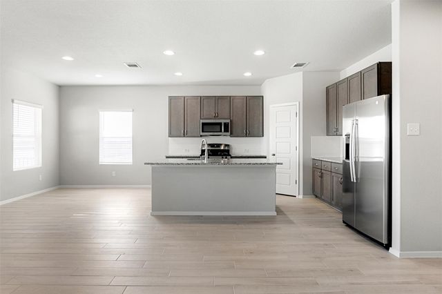 130 Keltic DR, Kyle, TX 78640