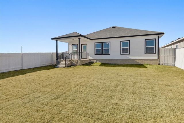 130 Keltic DR, Kyle, TX 78640