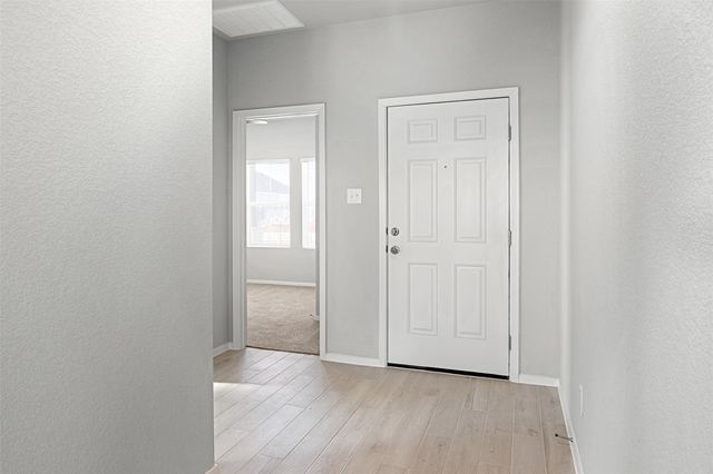 130 Keltic DR, Kyle, TX 78640