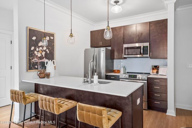 30 Lake Avenue 212, Saratoga Springs, NY 12866