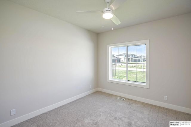 5707 N 209th Street, Elkhorn, NE 68022