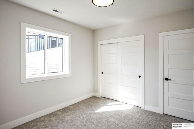 5707 N 209th Street, Elkhorn, NE 68022