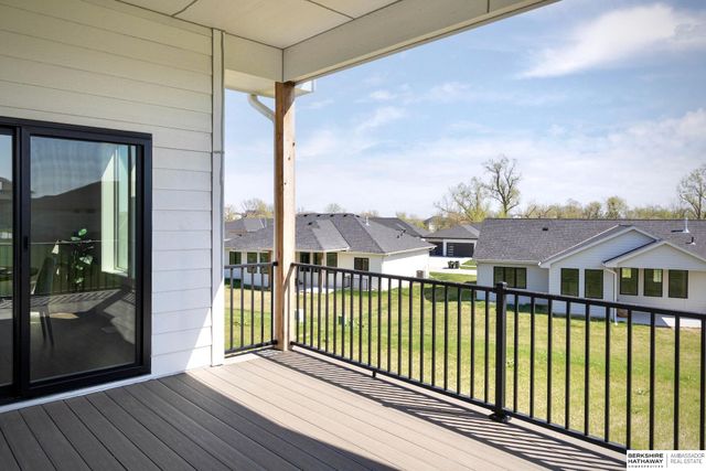 5707 N 209th Street, Elkhorn, NE 68022