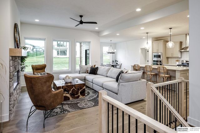 5707 N 209th Street, Elkhorn, NE 68022