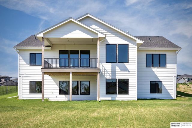 5707 N 209th Street, Elkhorn, NE 68022