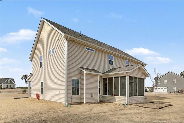 158 Sweet Grass Lane, Raeford, NC 28376