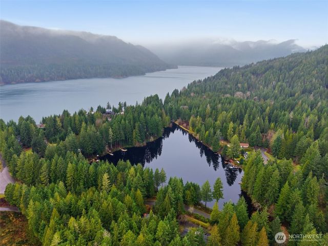 101 N Duckabush Drive N, Hoodsport, WA 98548