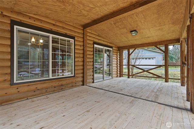 101 N Duckabush Drive N, Hoodsport, WA 98548