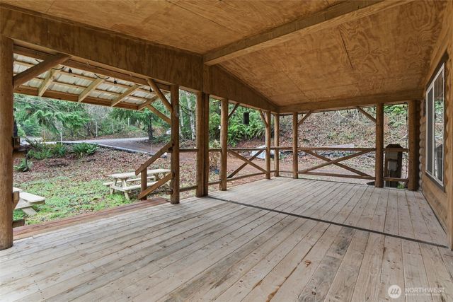 101 N Duckabush Drive N, Hoodsport, WA 98548