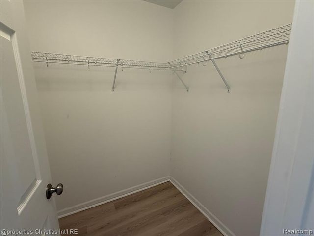 8413 Heywood Circle, Sterling Heights, MI 48312