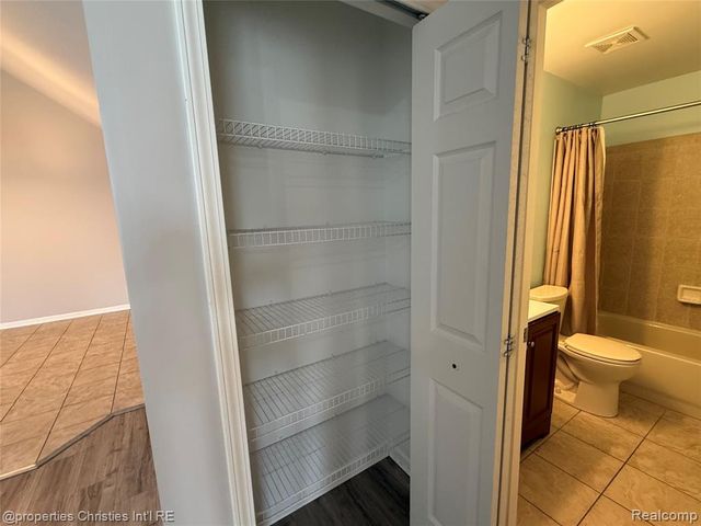8413 Heywood Circle, Sterling Heights, MI 48312