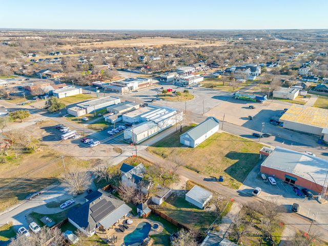 201 N Spears Street, Alvarado, TX 76009