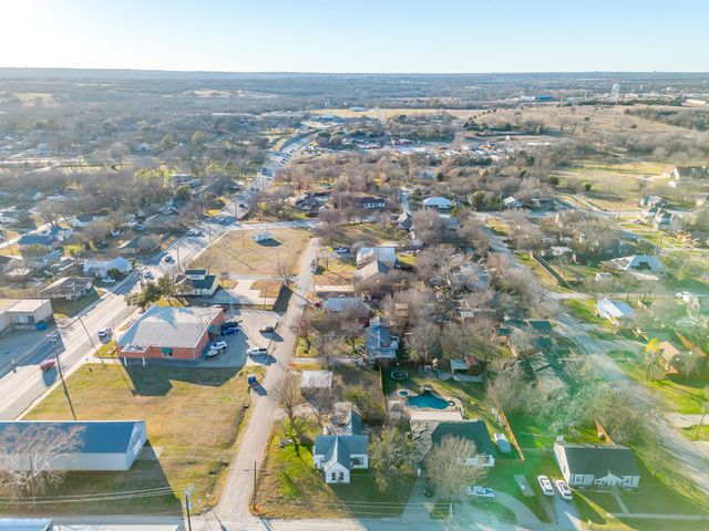 201 N Spears Street, Alvarado, TX 76009