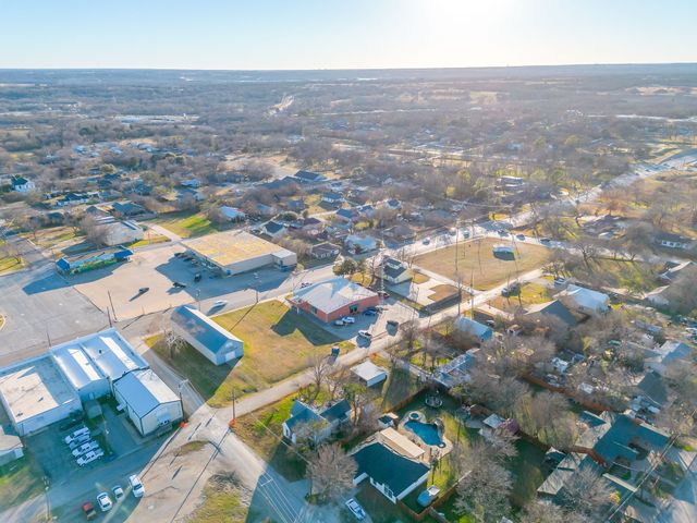 201 N Spears Street, Alvarado, TX 76009