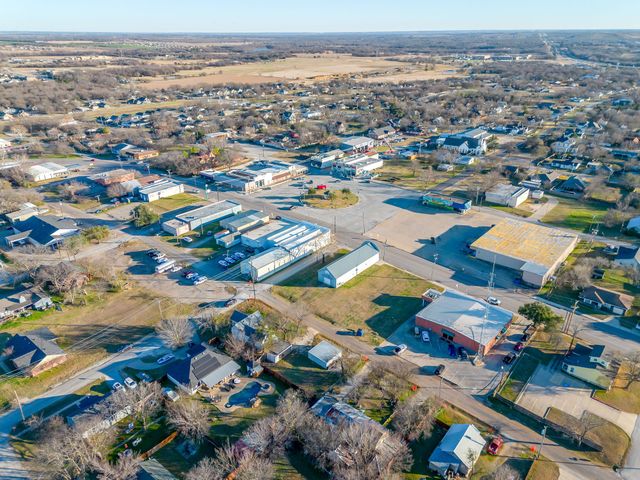 201 N Spears Street, Alvarado, TX 76009