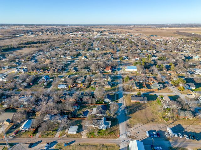 201 N Spears Street, Alvarado, TX 76009