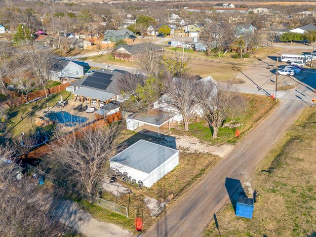 201 N Spears Street, Alvarado, TX 76009