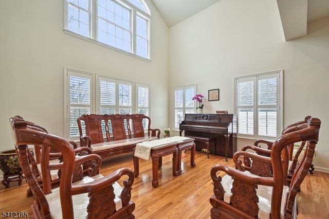 10 Hamilton Rd, Bernards Twp., NJ 07920