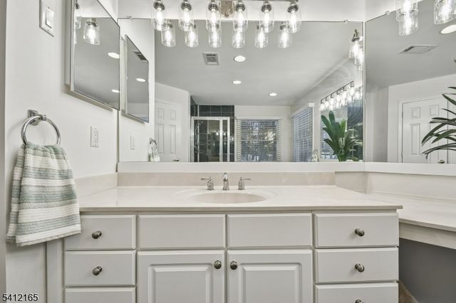 10 Hamilton Rd, Bernards Twp., NJ 07920