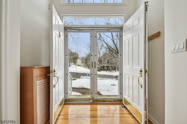 10 Hamilton Rd, Bernards Twp., NJ 07920