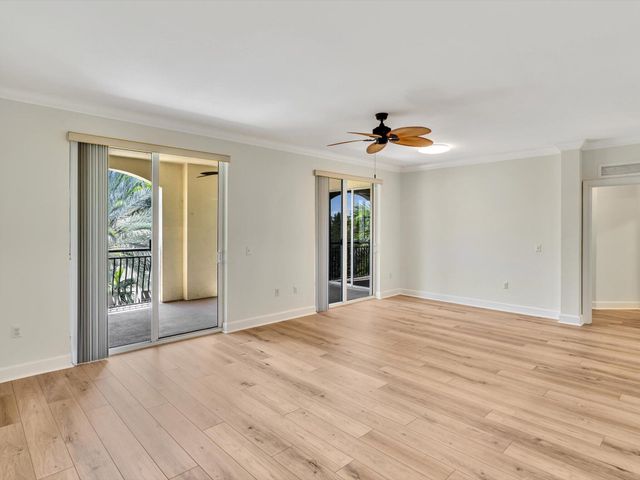 1405 RENAISSANCE Way 405, Boynton Beach, FL 33426