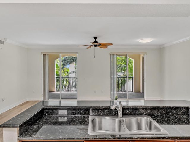 1405 RENAISSANCE Way 405, Boynton Beach, FL 33426