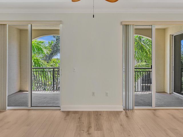 1405 RENAISSANCE Way 405, Boynton Beach, FL 33426