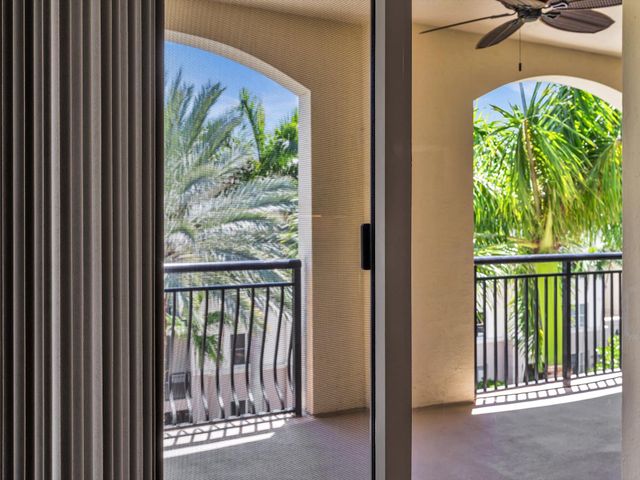 1405 RENAISSANCE Way 405, Boynton Beach, FL 33426