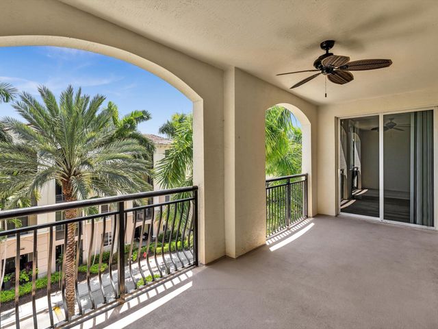 1405 RENAISSANCE Way 405, Boynton Beach, FL 33426