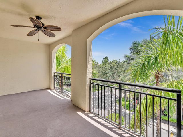 1405 RENAISSANCE Way 405, Boynton Beach, FL 33426