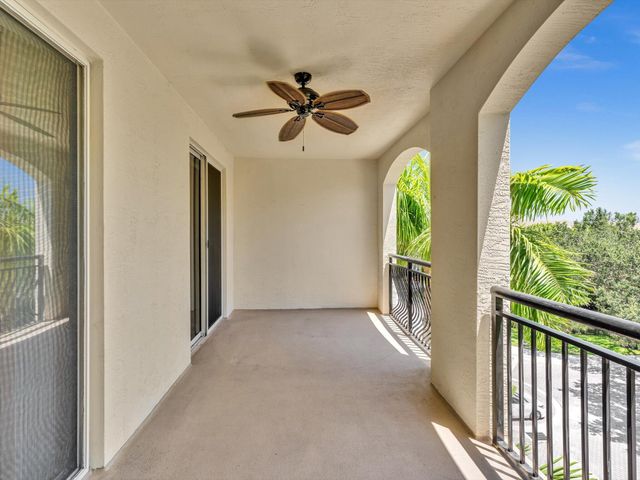1405 RENAISSANCE Way 405, Boynton Beach, FL 33426