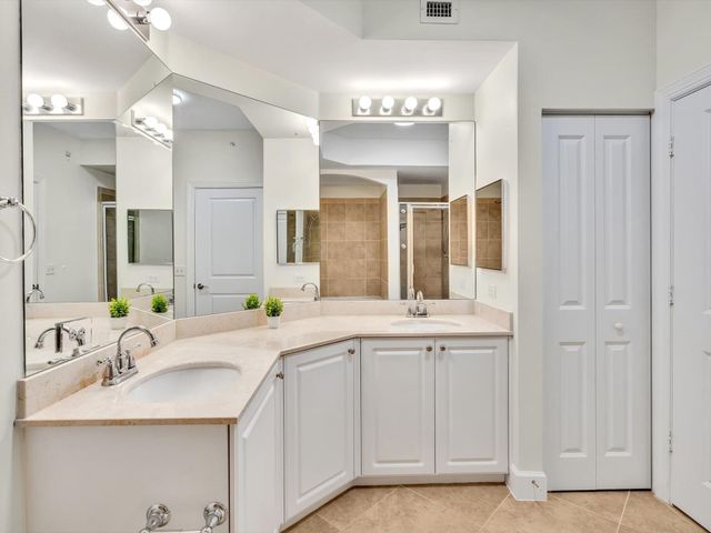 1405 RENAISSANCE Way 405, Boynton Beach, FL 33426