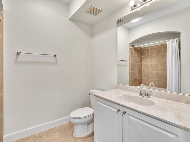 1405 RENAISSANCE Way 405, Boynton Beach, FL 33426