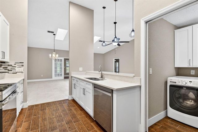 6535 BRENTWOOD DRIVE, Zephyrhills, FL 33542