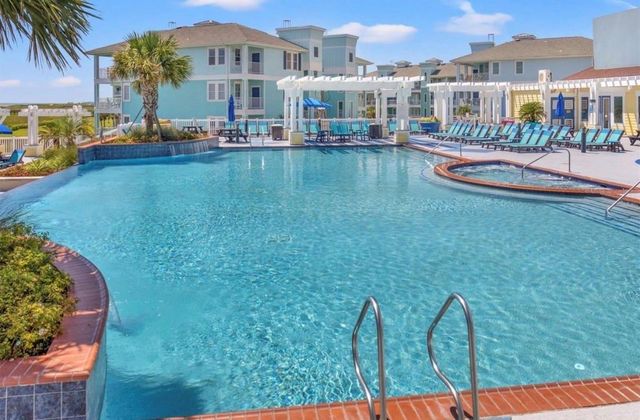 4111 Royal Tern Lane, Galveston, TX 77554