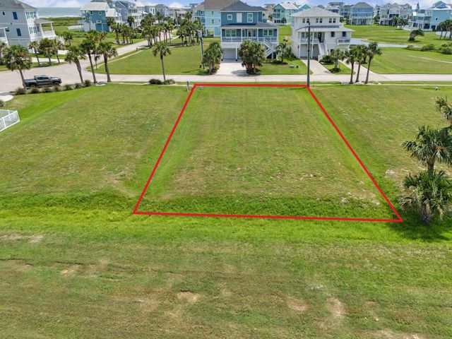 4111 Royal Tern Lane, Galveston, TX 77554