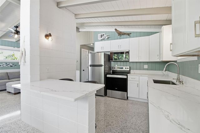 4626 GLEASON AVENUE, Sarasota, FL 34242