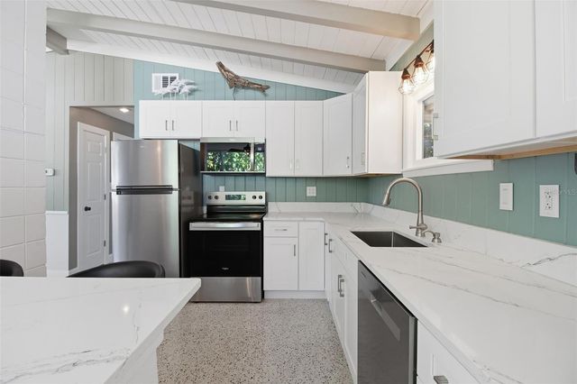 4626 GLEASON AVENUE, Sarasota, FL 34242