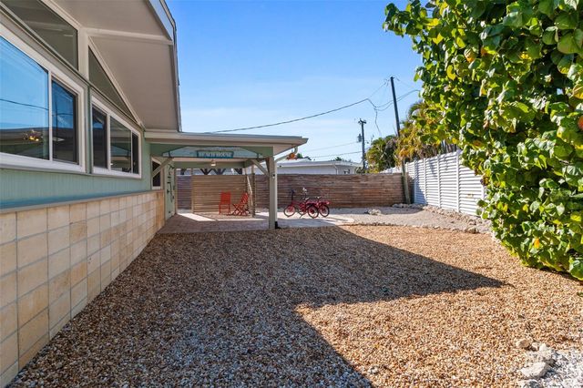 4626 GLEASON AVENUE, Sarasota, FL 34242