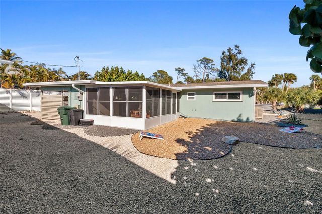 4626 GLEASON AVENUE, Sarasota, FL 34242