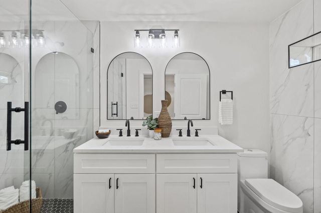 12007 N Oaks DR, Austin, TX 78753