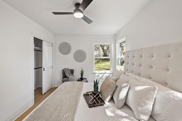 12007 N Oaks DR, Austin, TX 78753