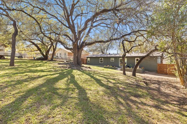 12007 N Oaks DR, Austin, TX 78753