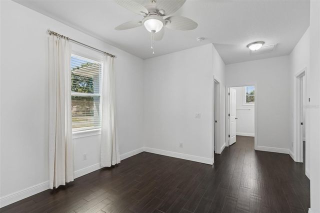 5803 N FREMONT AVENUE, Tampa, FL 33603